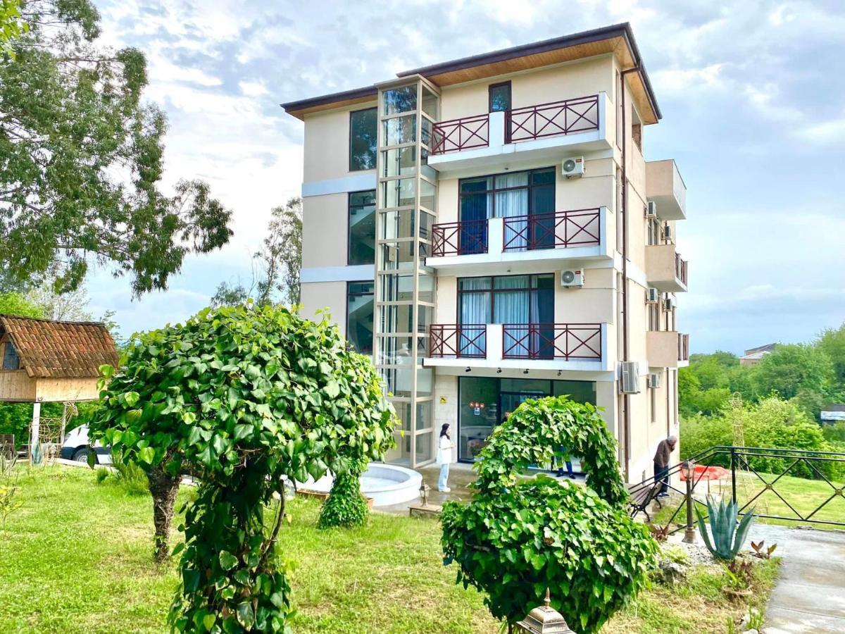 Гостевой дом Vita Garden Цхалтубо Экстерьер фото
