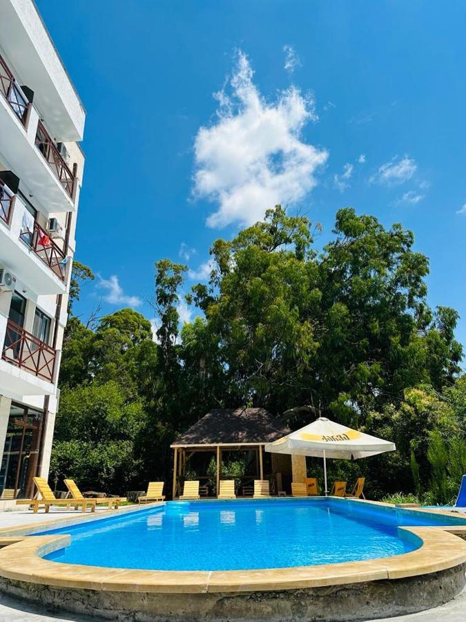 Гостевой дом Vita Garden Цхалтубо Экстерьер фото